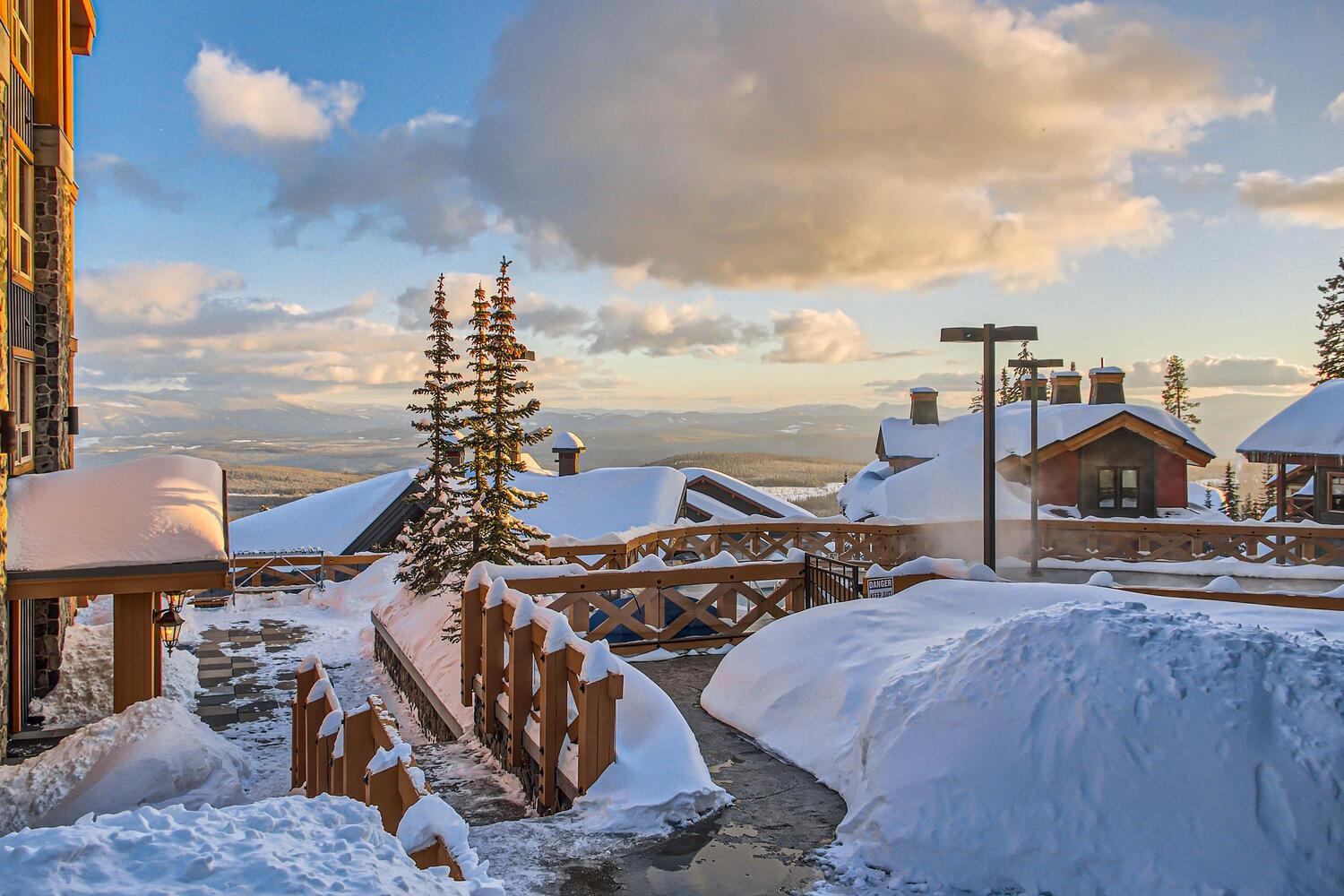 Stonegate Resort Unit B202 Big White Ski Resort Exterior photo