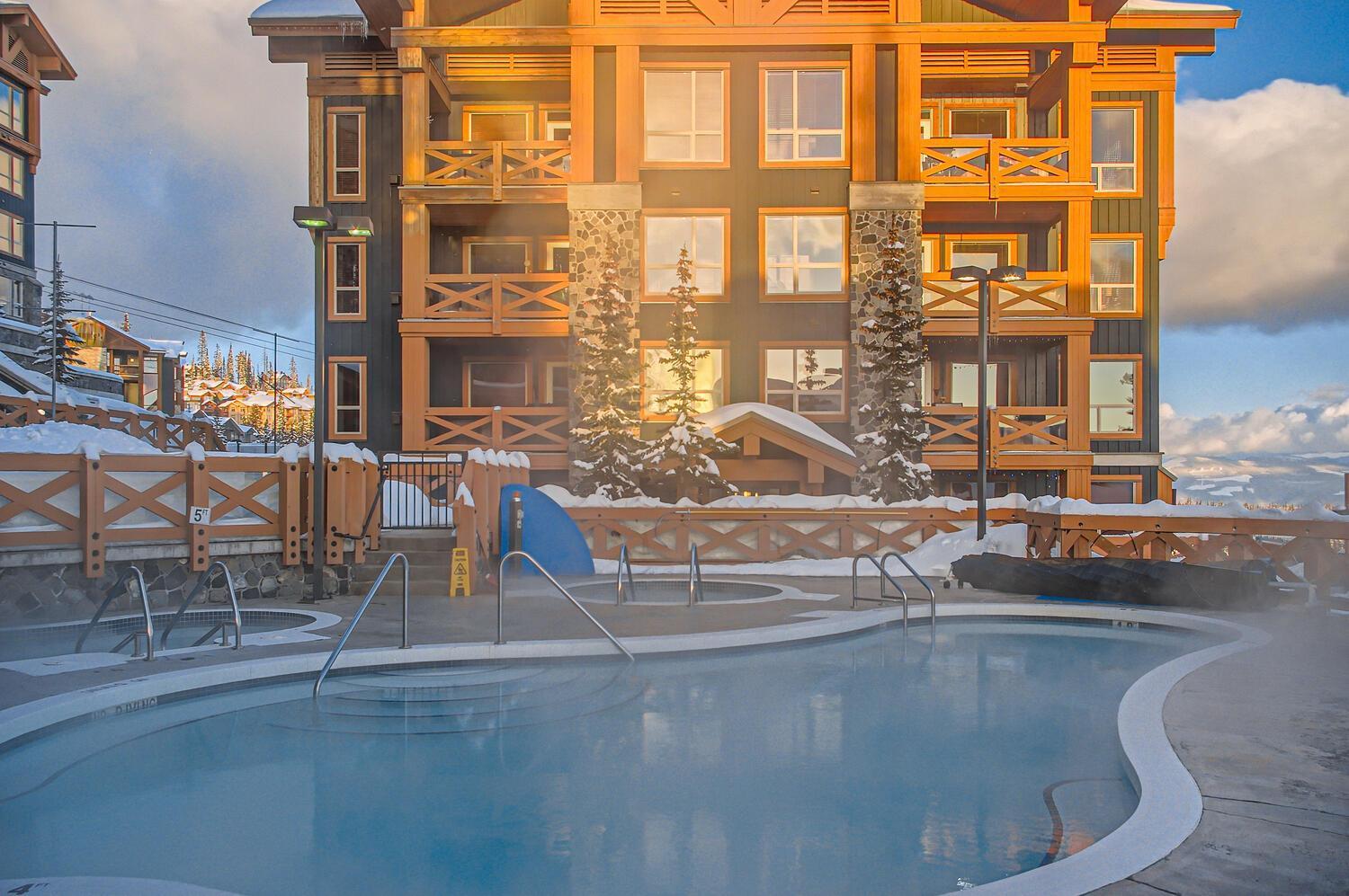 Stonegate Resort Unit B202 Big White Ski Resort Exterior photo